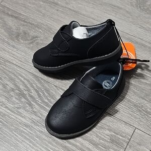 Nwt Boys Dress Shoes Velcrow Closure